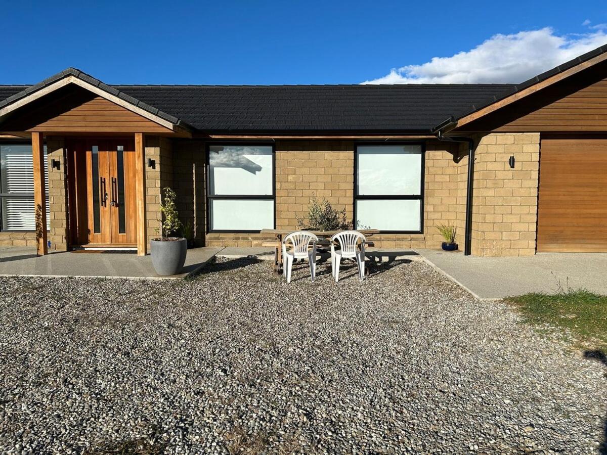 Tarras Serenity Haven - Mountain Views And Calm Buitenkant foto